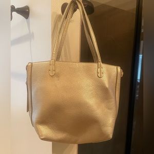 Gold shoulder bag!